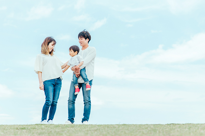 支給が決まった「子育て世帯への臨時特別給付金」と 「住⺠税⾮課税世帯等に対する臨時特別給付⾦」を解説