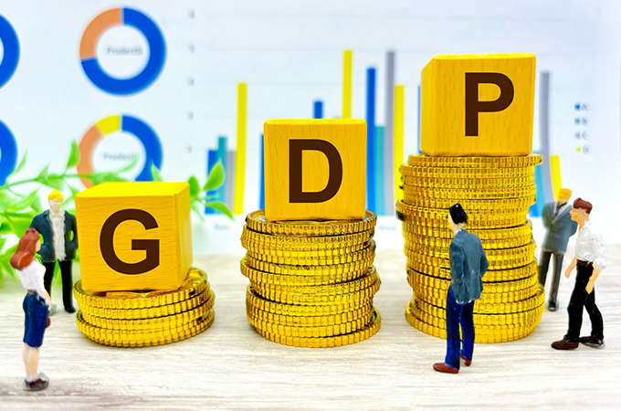 日本の名目GDPが世界4位に転落、55年ぶりにドイツに抜かれる